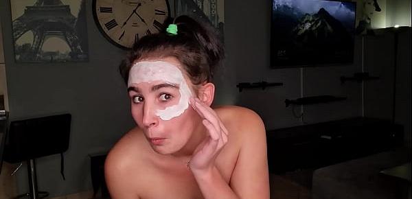  Getting a eye and face cum and piss treatment by cock while wearing a moisturizing skin face mask | spa day